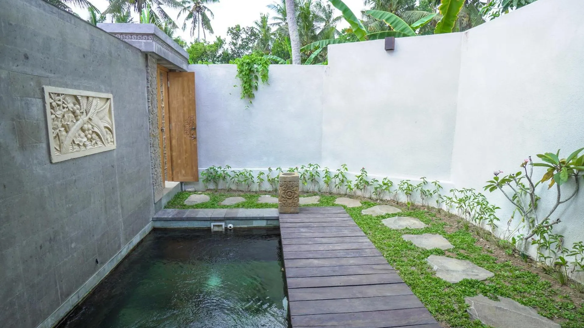 Y.Conut Ubud Villa Indonesia